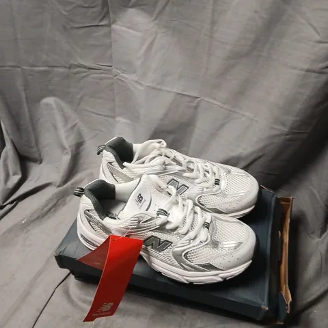 NEW BALANCE RUNNING SHOES MR530AD – WHITE UK SIZE 6 