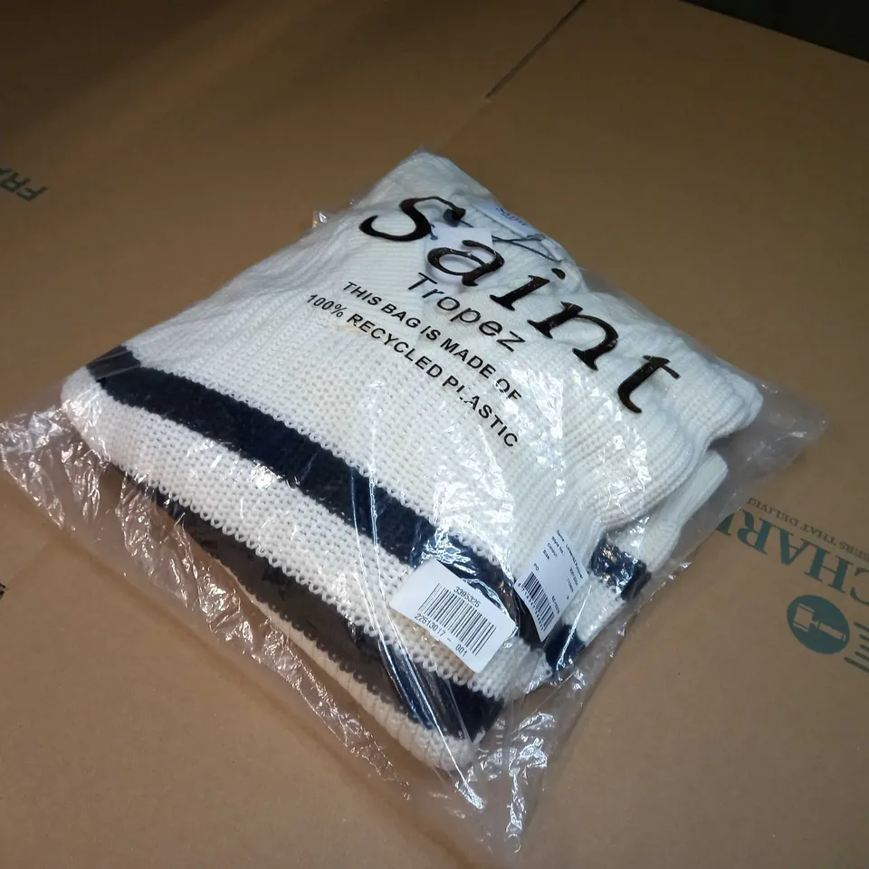 PACKAGED SAINT TROPEZ CREAM/BLACK V NECK PULLOVER - SMALL