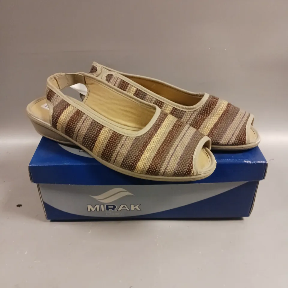 BOXED PAIR OF MIRAK CLASSIC CARLA OPEN TOE SHOES IN BROWN - 8
