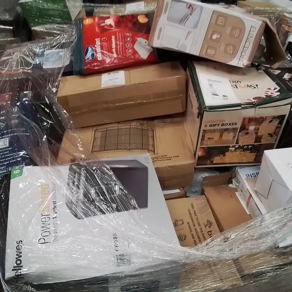 PALLET CONTAINING A LARGE QUANTITY OF ELECTRICAL PRODUCTS TO INCLUDE;KETTLE,DEHUMIDIFIER,PAPER SHREDDER 