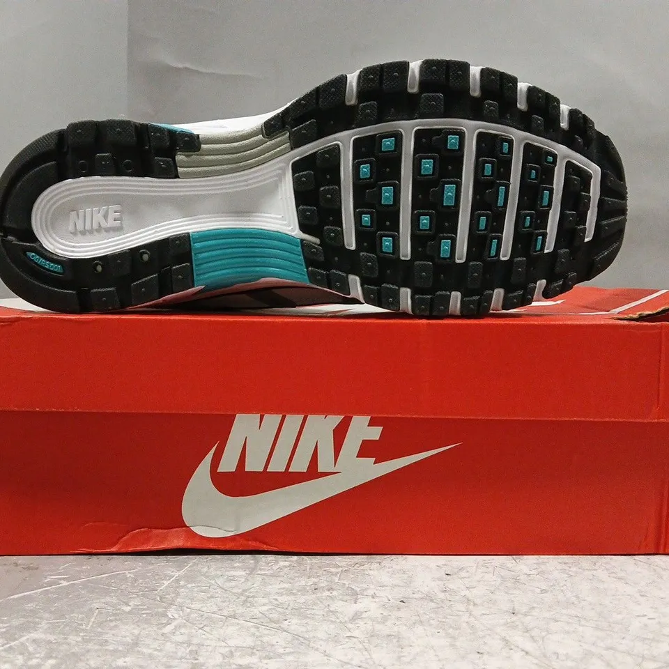 BOXED PAIR OF NIKE P-6000 TRAINERS IN WHITE/SILVER/BLUE SIZE UK 8