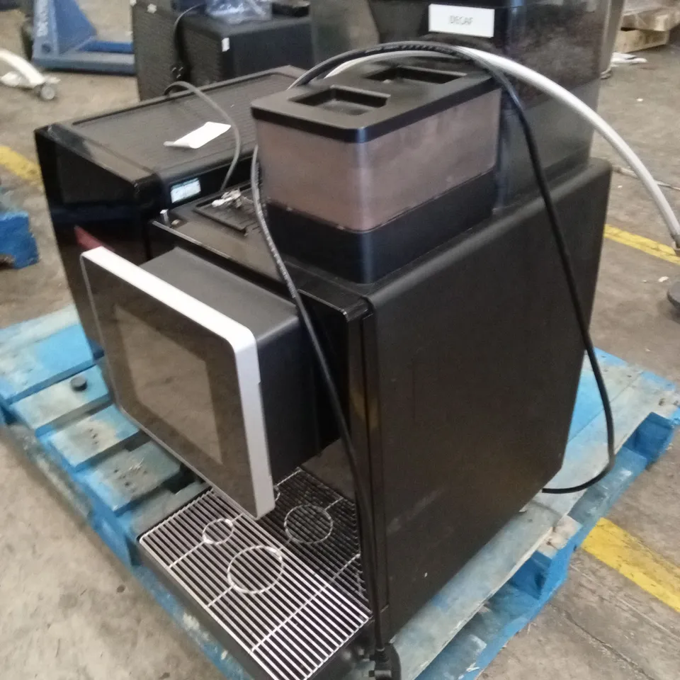 FRANKE A600 COMMERCIAL COFFEE ESPRESSO MACHINE WITH MILK FRIDGE 