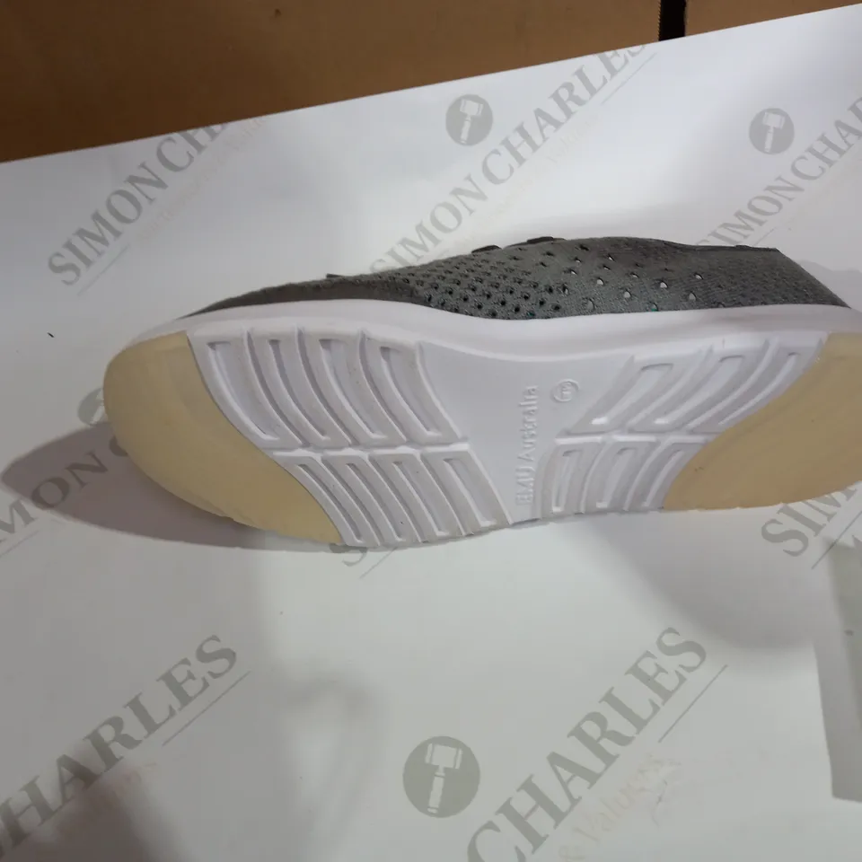EMU AUSTRAILIA GREY KNITTED COTTON TRAINERS - SIZE 8