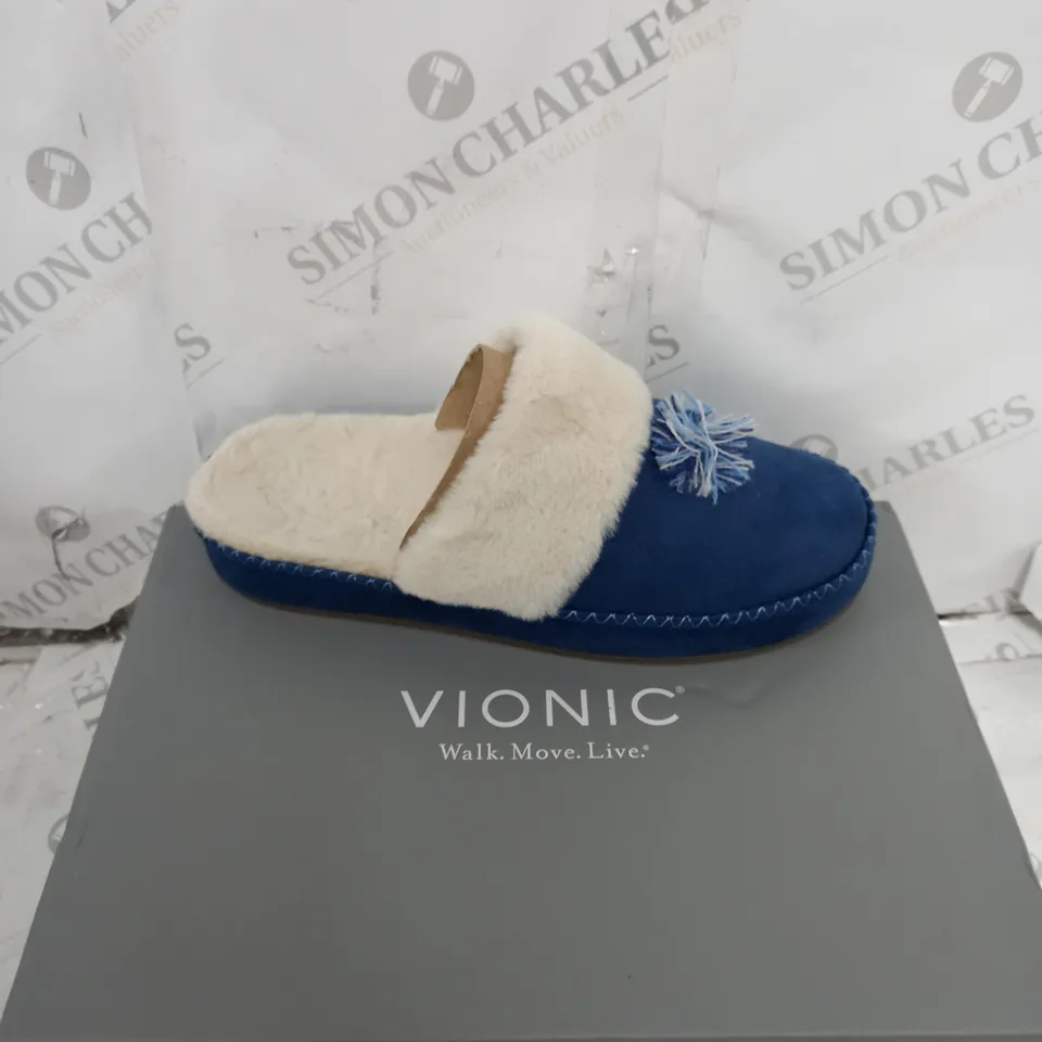 BOXED PAIR OF VIONIC GRACE SLIPPER SIZE 7