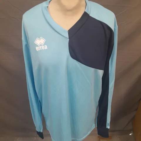 BOX OF APPROXIMATELY 10 ERREA LONG SLEEVED FOOTBALL TOPS SIZE L