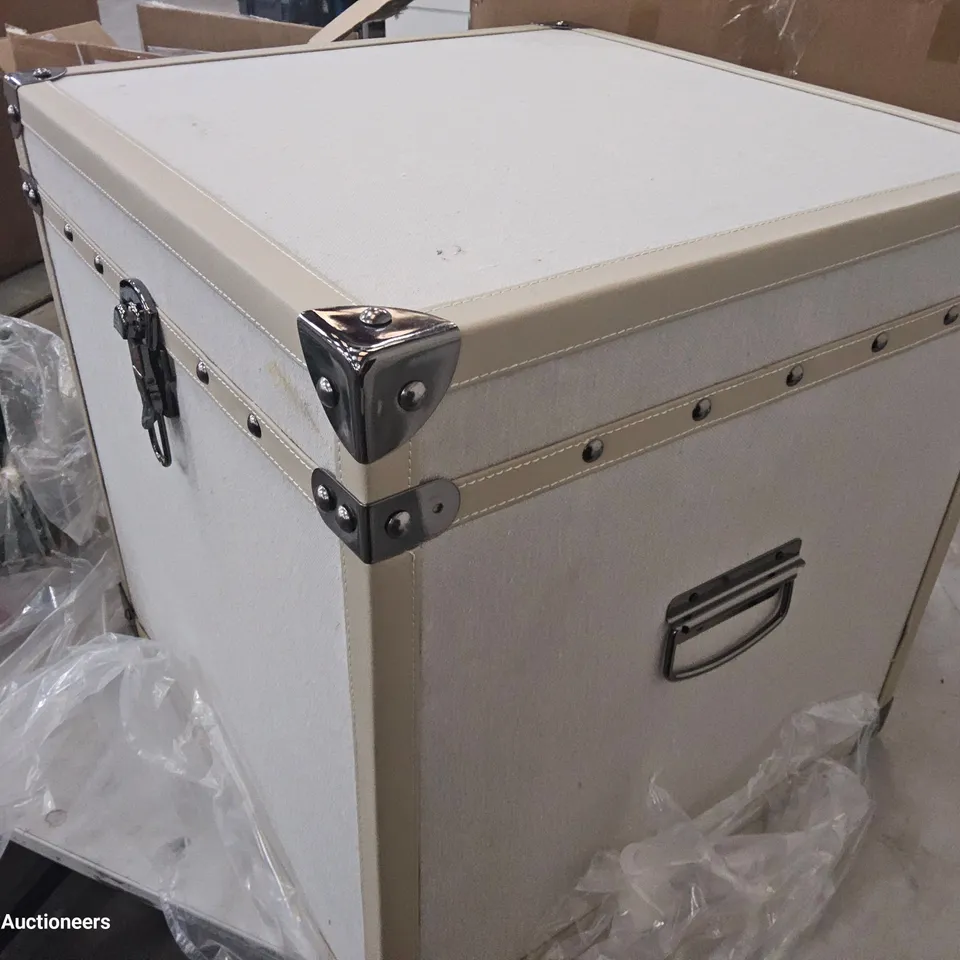 BOXED KELKY HOPPENHIMER STORAGE BOX BEIGE