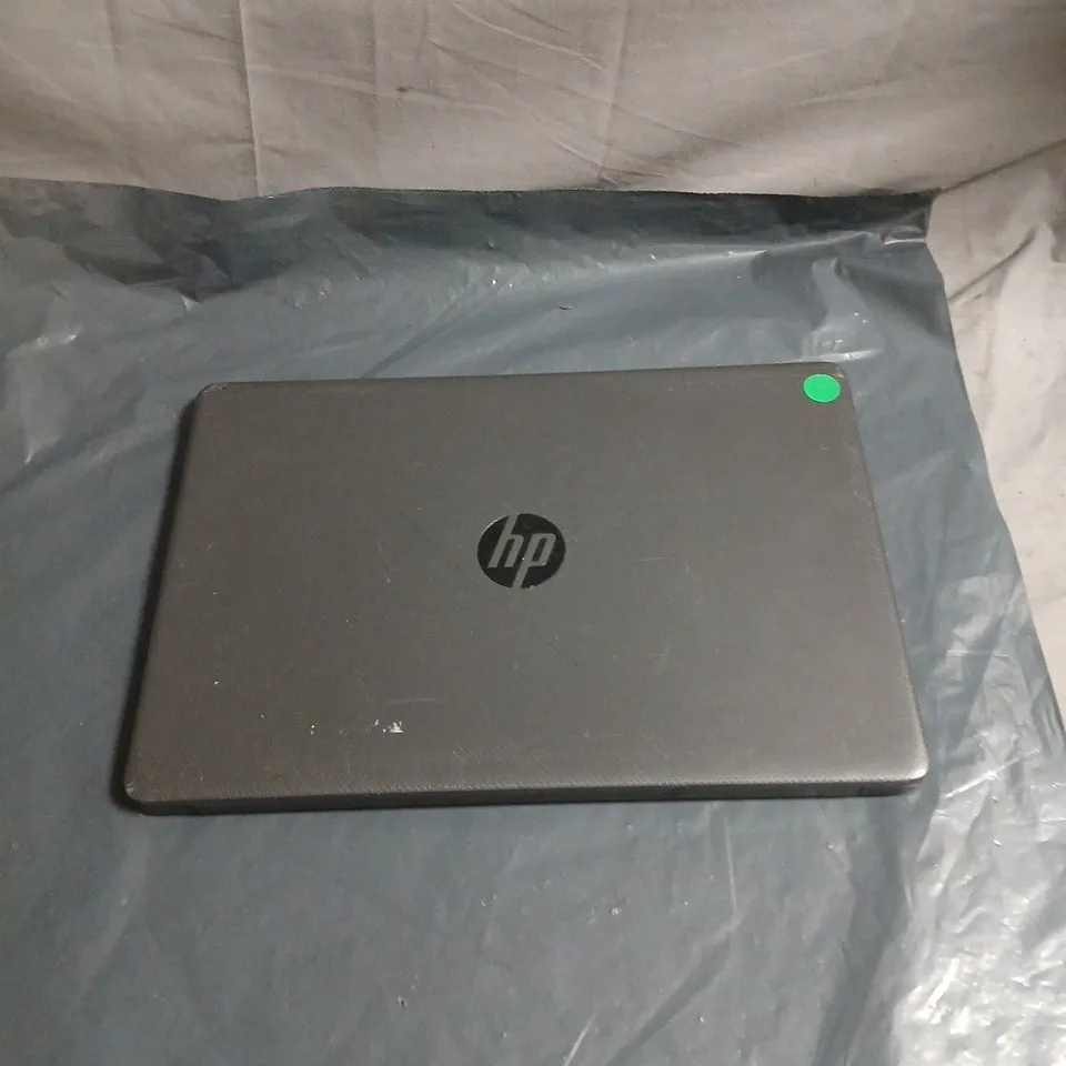 HP 250 G9 LAPTOP