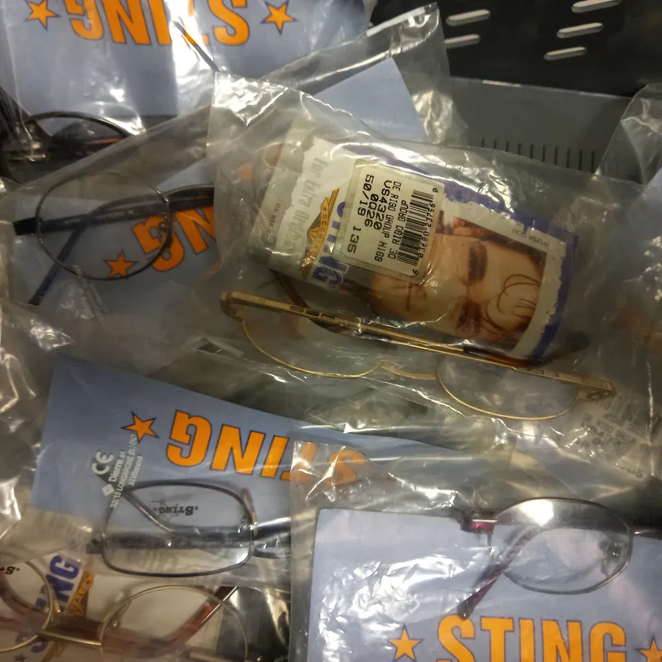 APPROXIMATELY 10 ASSORTED DE RIGO STING GLASSES TO INCLUDE MODELS 4320, 4405, 6160M, 4313 ETC. 