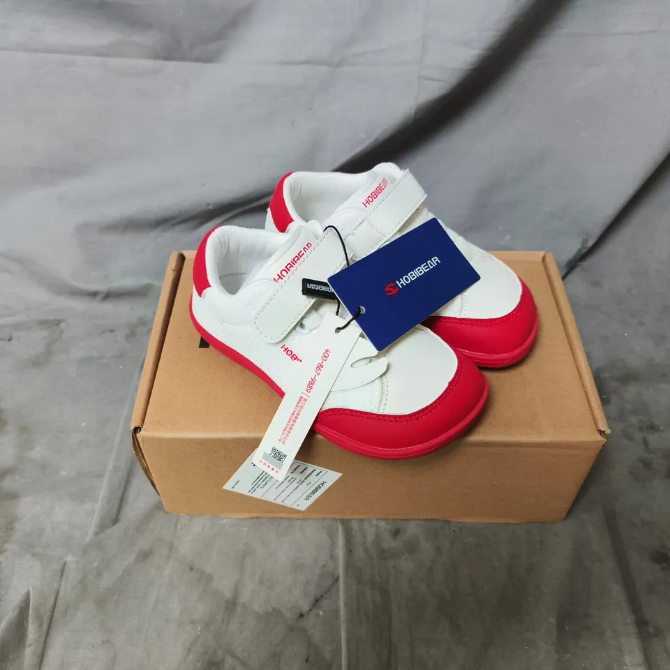 HOBIBEAR KIDS' WHITE & RED VELCRO TRAINERS – BOXED. SIZE EU 27