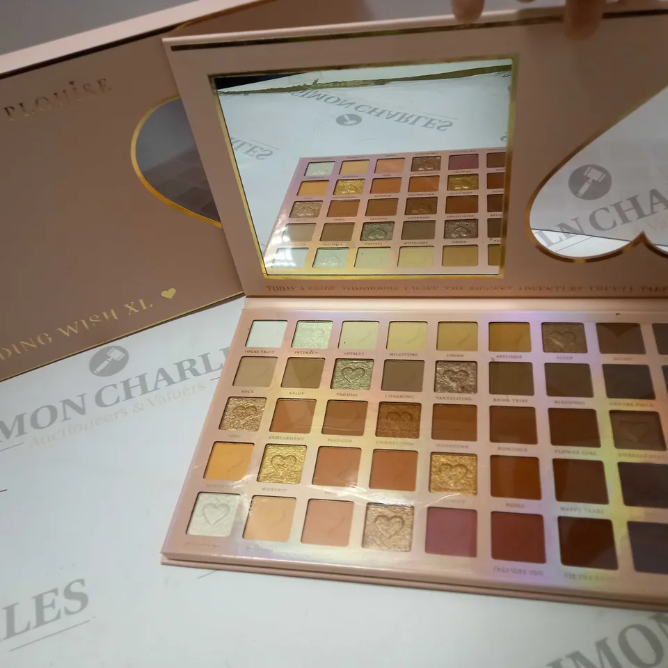 PLOUISE WEDDING WISH XL THE BRIDAL SERIES EYESHADOW PALETTE 