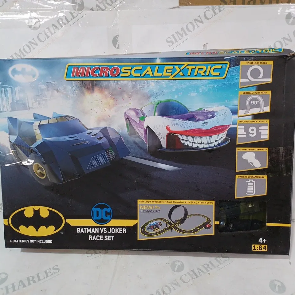 BOXED MICRO SCALEXTRIC DC BATMAN VS JOKER RACE SET