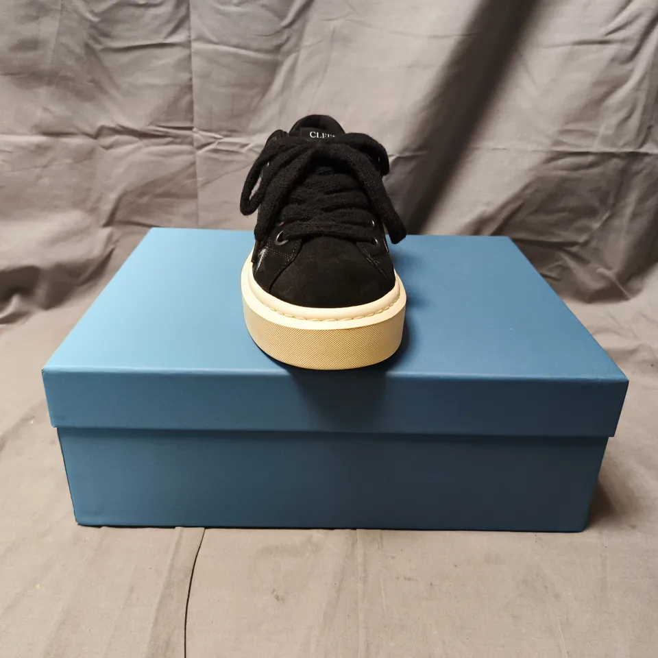 BOXED PAIR OF CLEENS SHOES IN BLACK/GREY SIZE UK 8