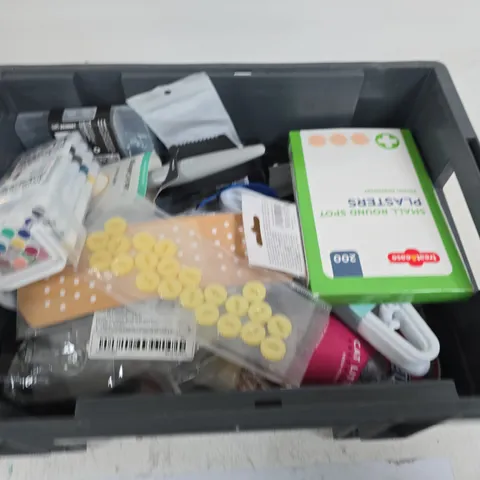 APPROXIMATELY 15 ASSORTED HOUSEHOLD PRODUCTS TO INCLUDE PENS , BOTTLE OPENER AND SPOT PLASTERS