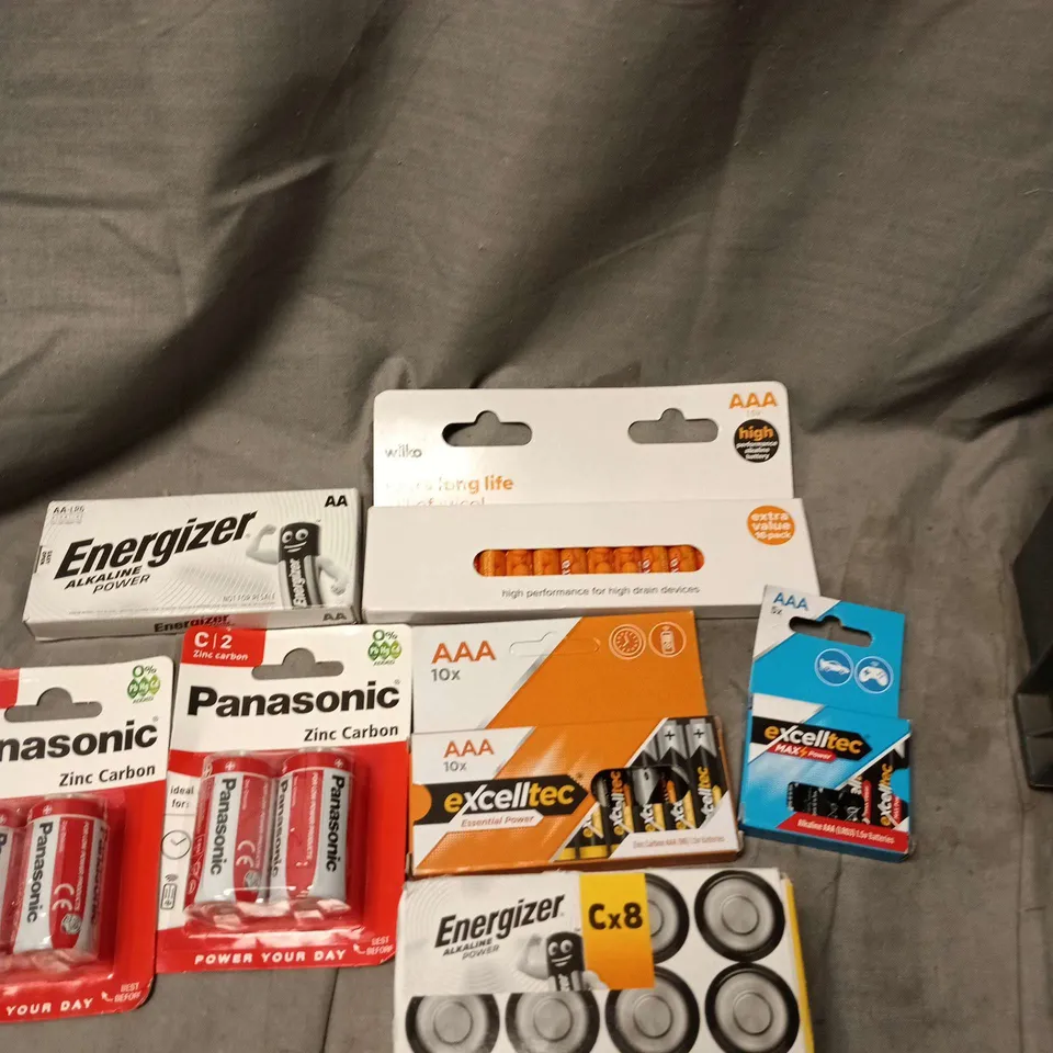 APPROXIMATELY 20 ASSORTED BATTERY MULTI-PACK PRODUCTS 