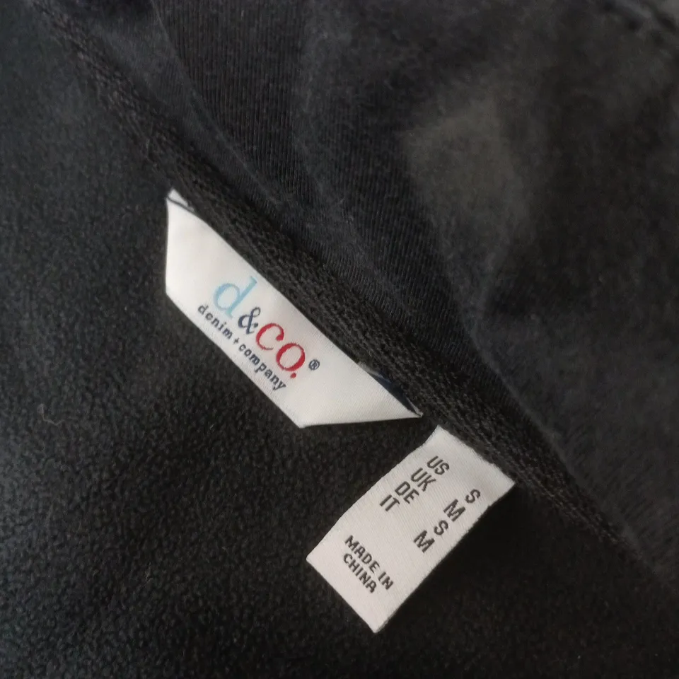 BLACK FLEECE SLEEVELESS VEST – ZIP FRONT 