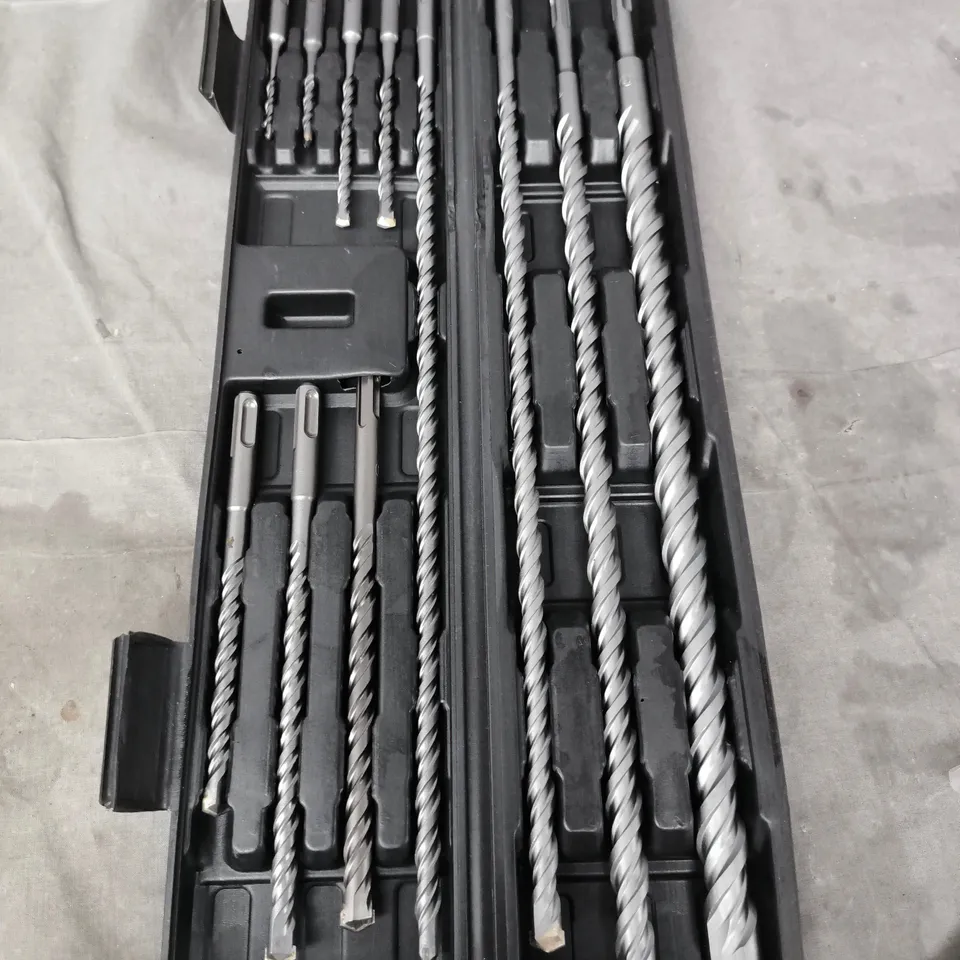 DRILL BIT SET IN BLACK CASE