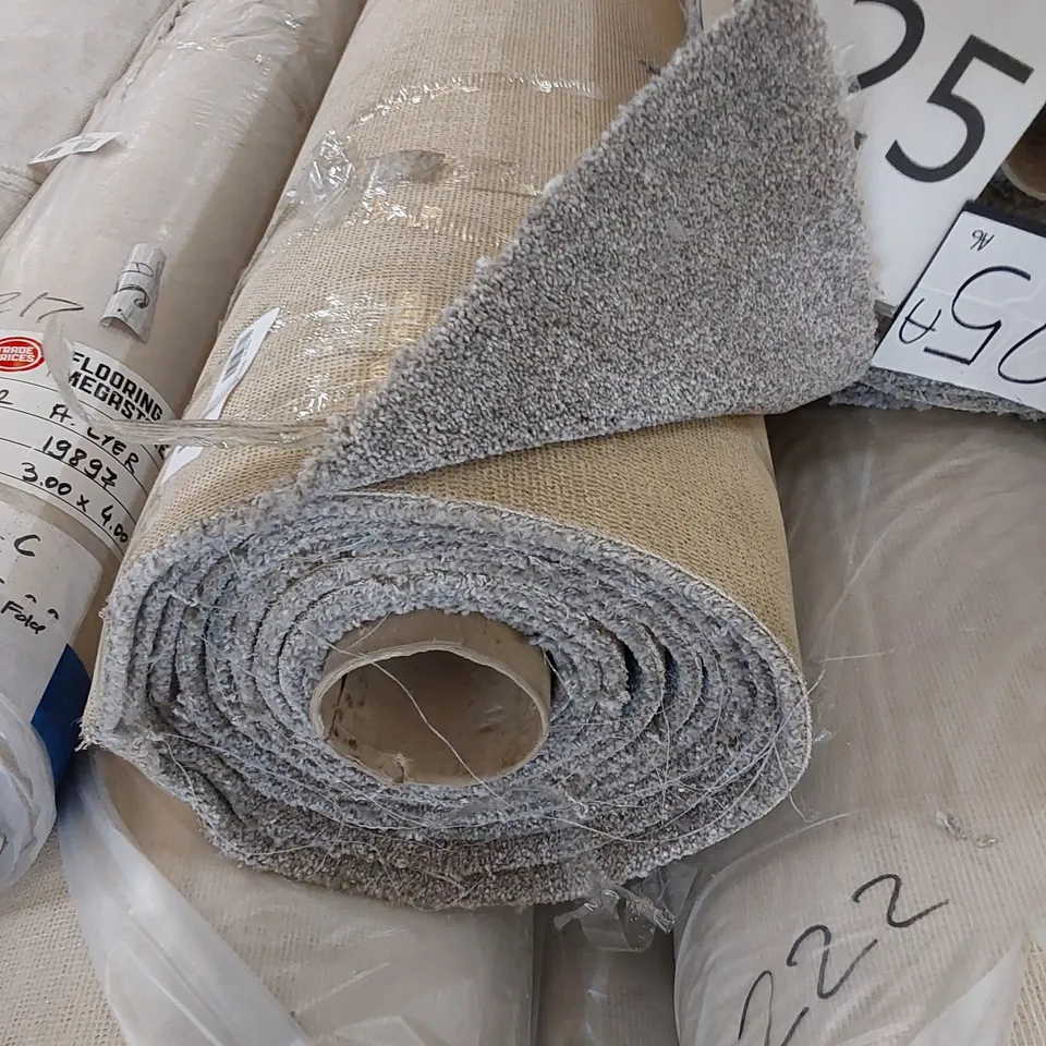 ROLL OF QUALITY PRIMO CHOICE ELITE LUNA STONE CARPET // SIZE: 4 X 6.2m