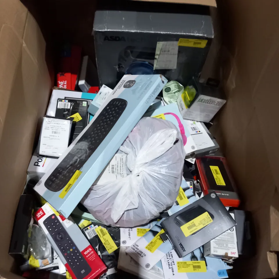 LARGE BOX OF ASSORTED ELECTRICAL GOODS TO INCLUDE;