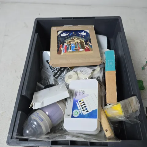TOTE OF APPROXIMATELY 12 ASSORTED ITEMS TO INCLUDE: SMOL WASHING PODS