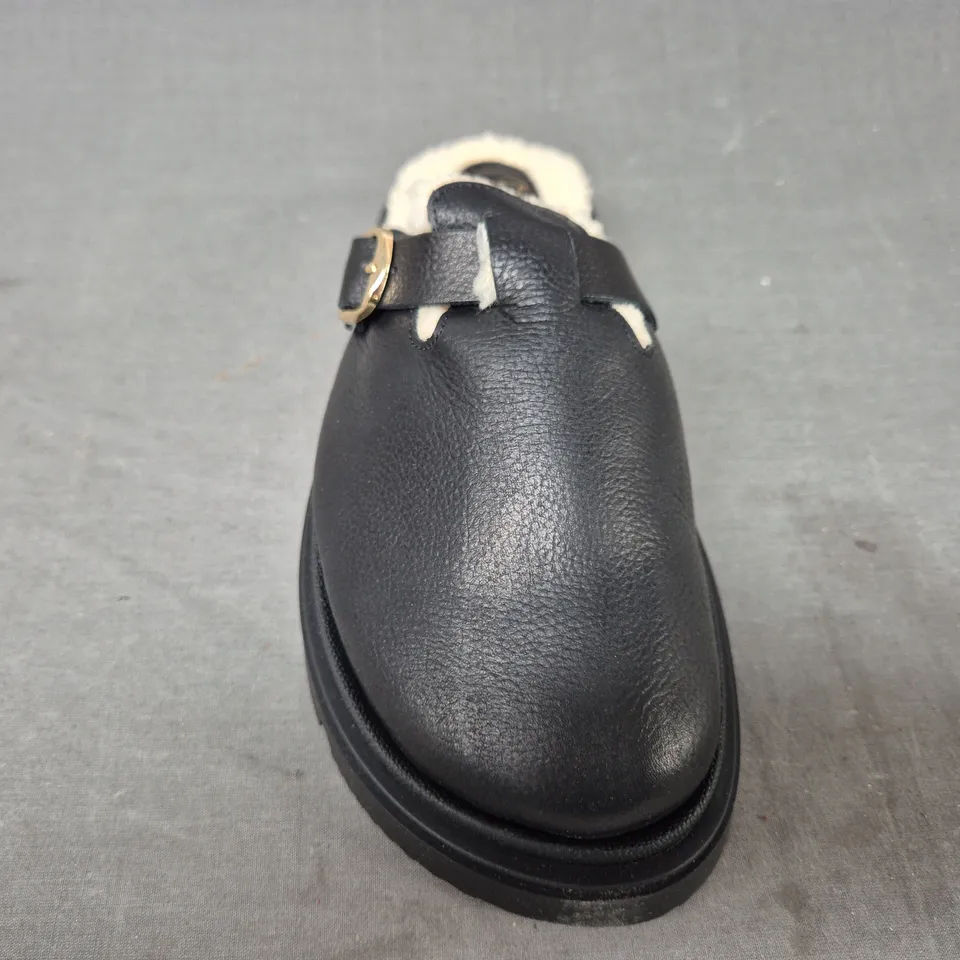 BOXED PAIR OF DUNE LONDON MULES IN BLACK SIZE 7