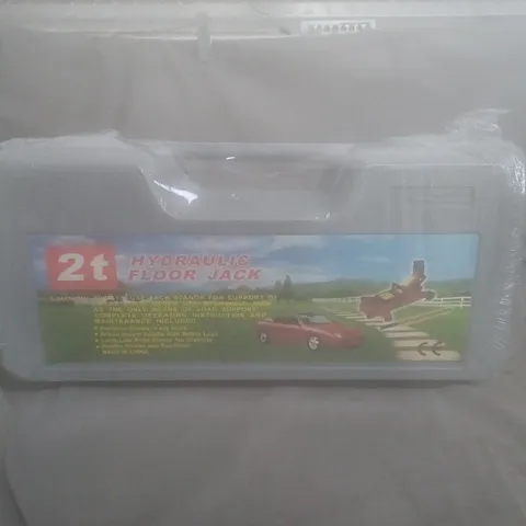 2T HYDRAULIC FLOOR JACK IN PLASTIC CASE