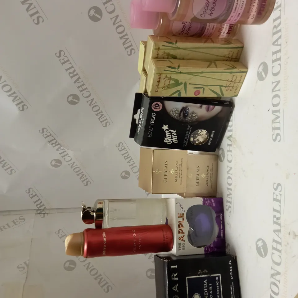 LOT OF APPROX 14 TO INCLUDE COCONUT WOODS BODY MIST , PIERRE CARDIN PARFUM DEODORANT , ETC