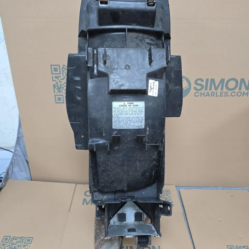 HONDA VFR750F REAR FENDER PB257