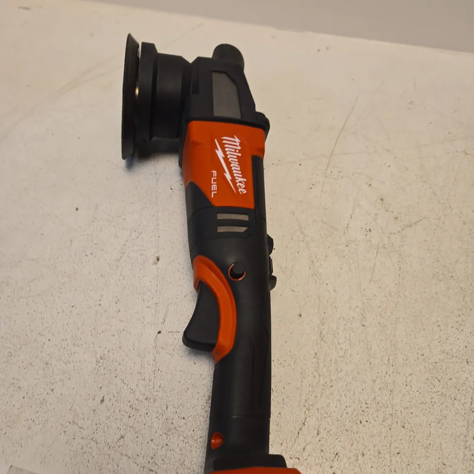 MILWAUKEE M18 FUEL FROP15-0 18V BRUSHLESS 125MM RANDOM ORBITAL POLISHER