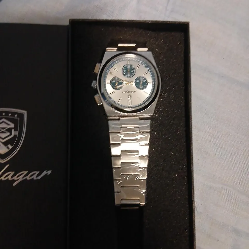 POEDGAR STAINLESS STEEL CHRONOGRAPH WRISTWATCH IN PRESENTATION BOX