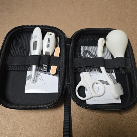 TOMMEE TIPPEE BABY CARE SET
