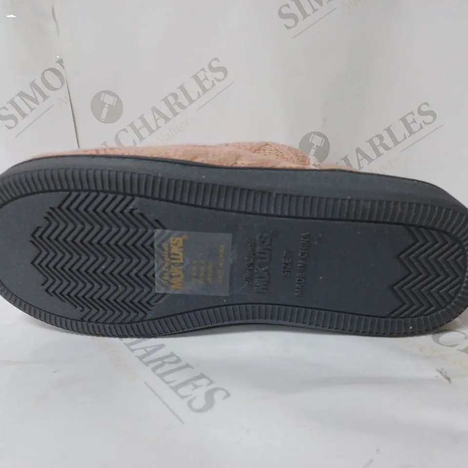 MUK LUKS LINA SLIPPER BOOTS ROSE GOLD SIZE 5