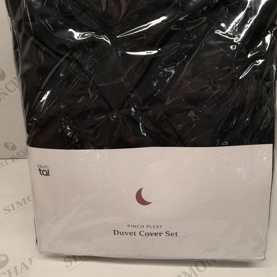 BRAND NEW BLUM TAL PINCH PLEAT DUVET COVER SET BLACK 200 X 200