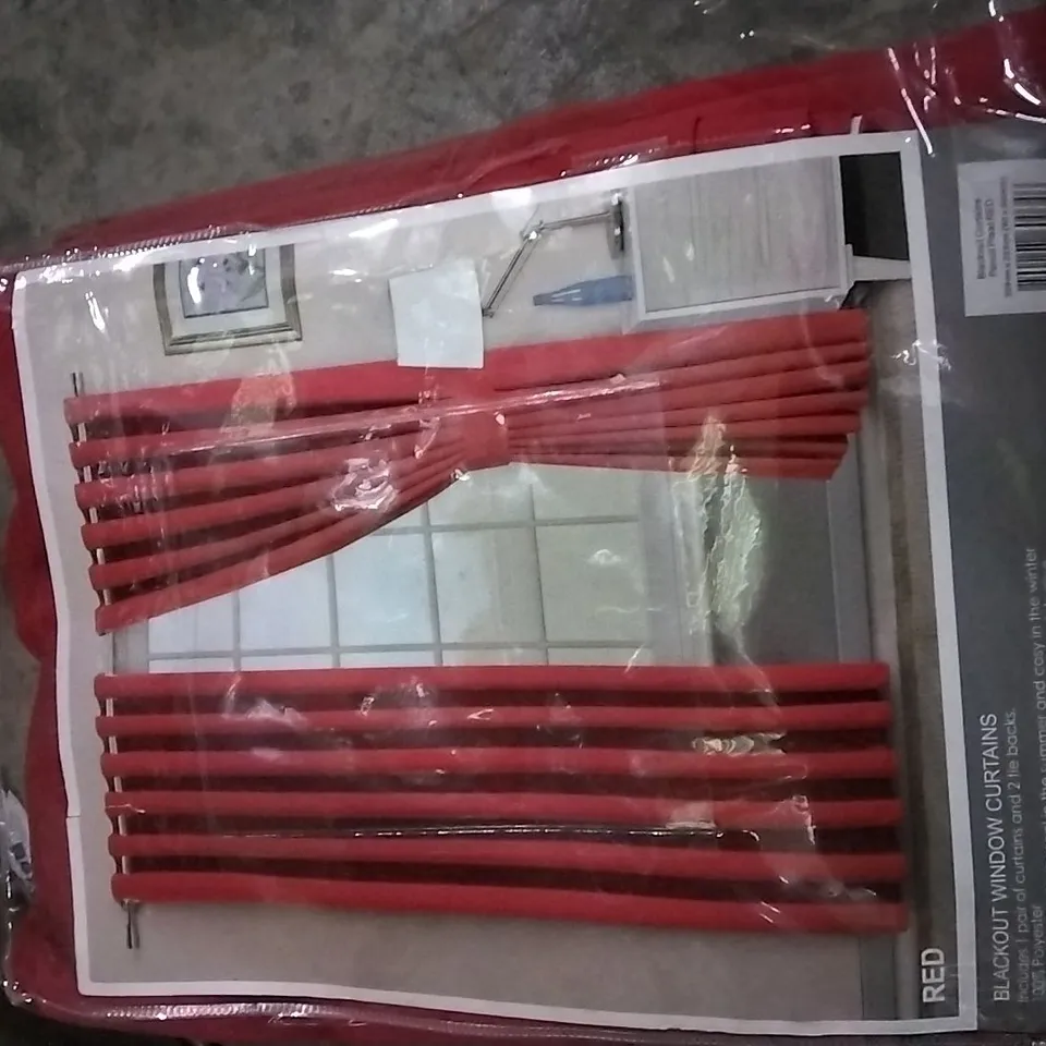 FRASCO EYELET BLACKOUT THERMAL CURTAIN COLOUR: RED SIZE: 90 X 90"