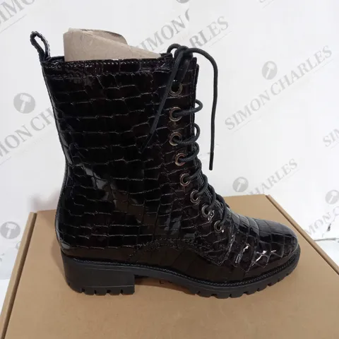 BOXED PAIR OF DUNE LONDON PRESTONE LEATHER HIKER BOOTS IN BLACK UK SIZE 3