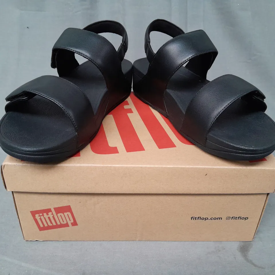 BOXED PAIR OF FITFLOP LULU ADJUSTABLE LEATHER BACK-STRAP SANDALS IN BLACK UK SIZE 7