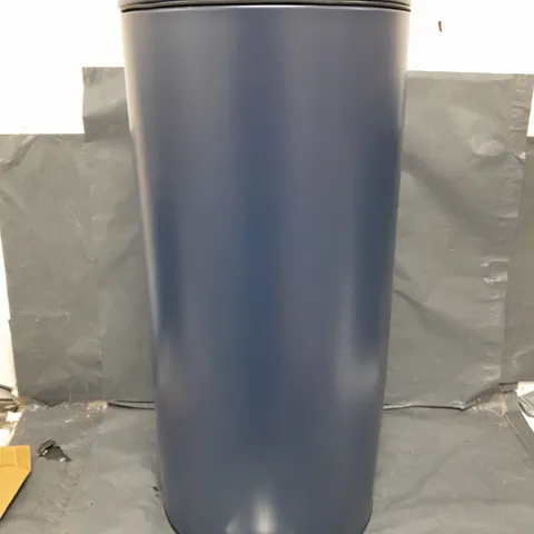 BOXED HABITAT 30L DOMED PEDAL BIN 