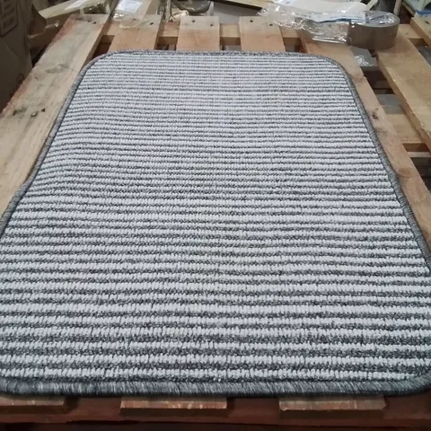 QUALITY DESIGNER AREA RUG - APPROXIMATELY 75X50CM