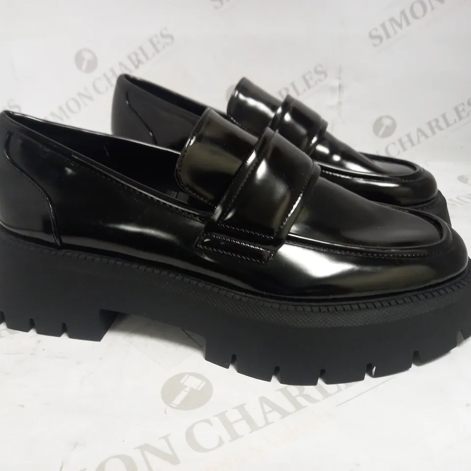 ZARA BLACK LEATHER LOAFERS WITH PENNY STRAP DETAIL EU 39 
