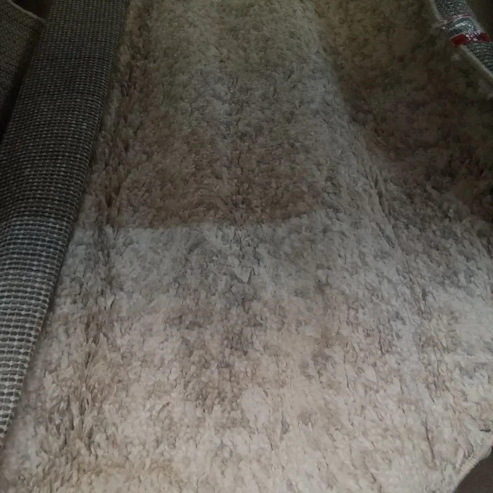 IVORY CIRCLE RUG 4'