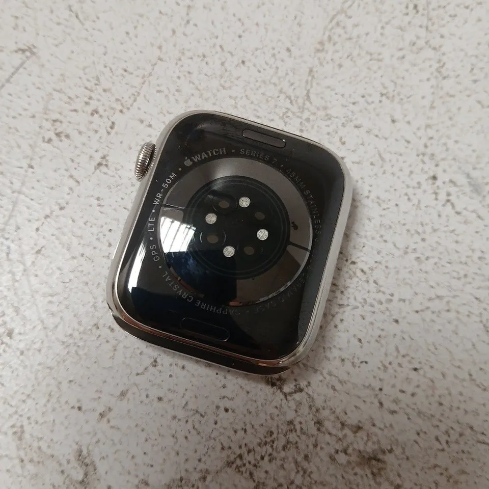 APPLE WATCH SERIES 7 45MM CELLULAR STAINLESS STEEL SILVER