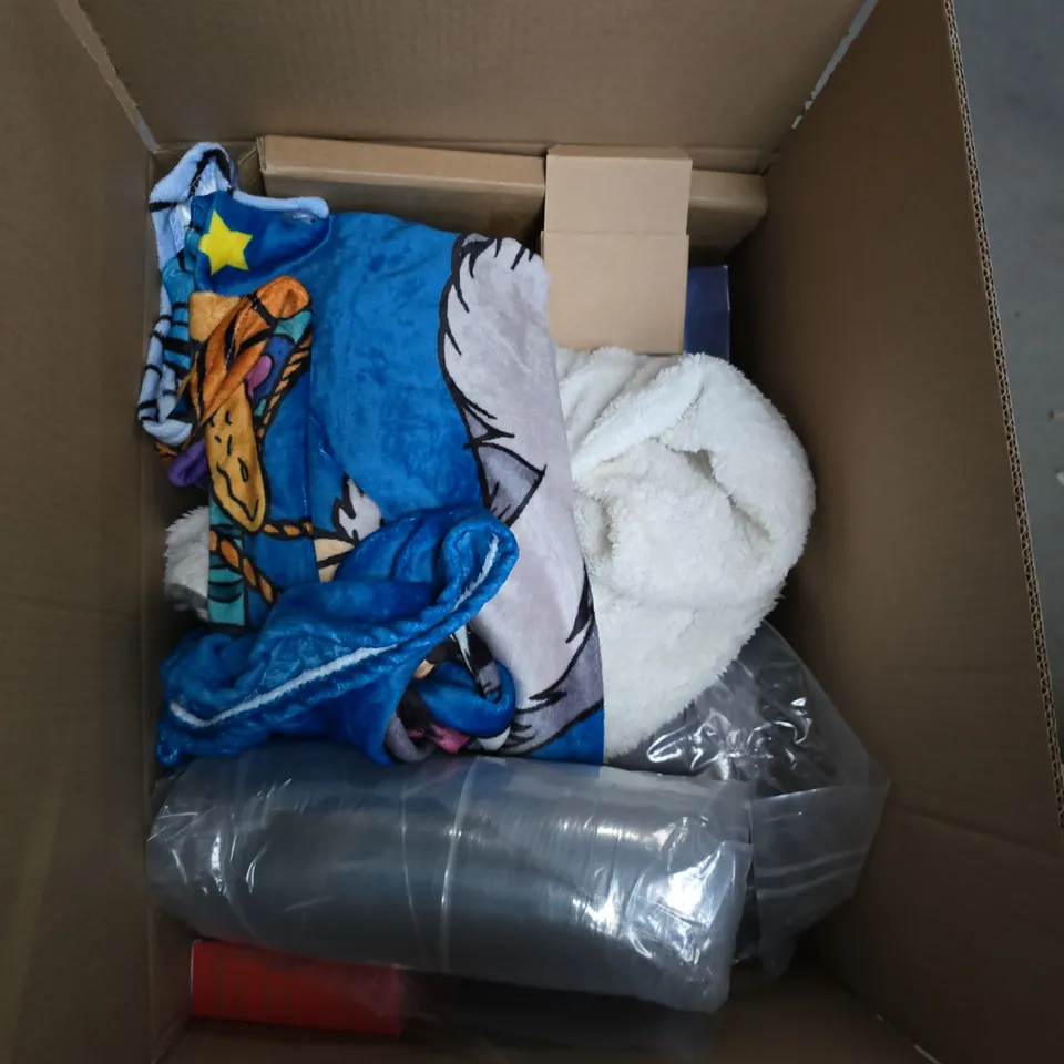 BOX OF APPROXIMATELY 14 ASSORTED ITEMS TO INCLUDE: 3 PRINTING FILAMENT AND CLEANING BRUSH