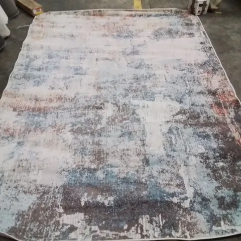 AREA RUG APPROXIMATELY 270X200CM