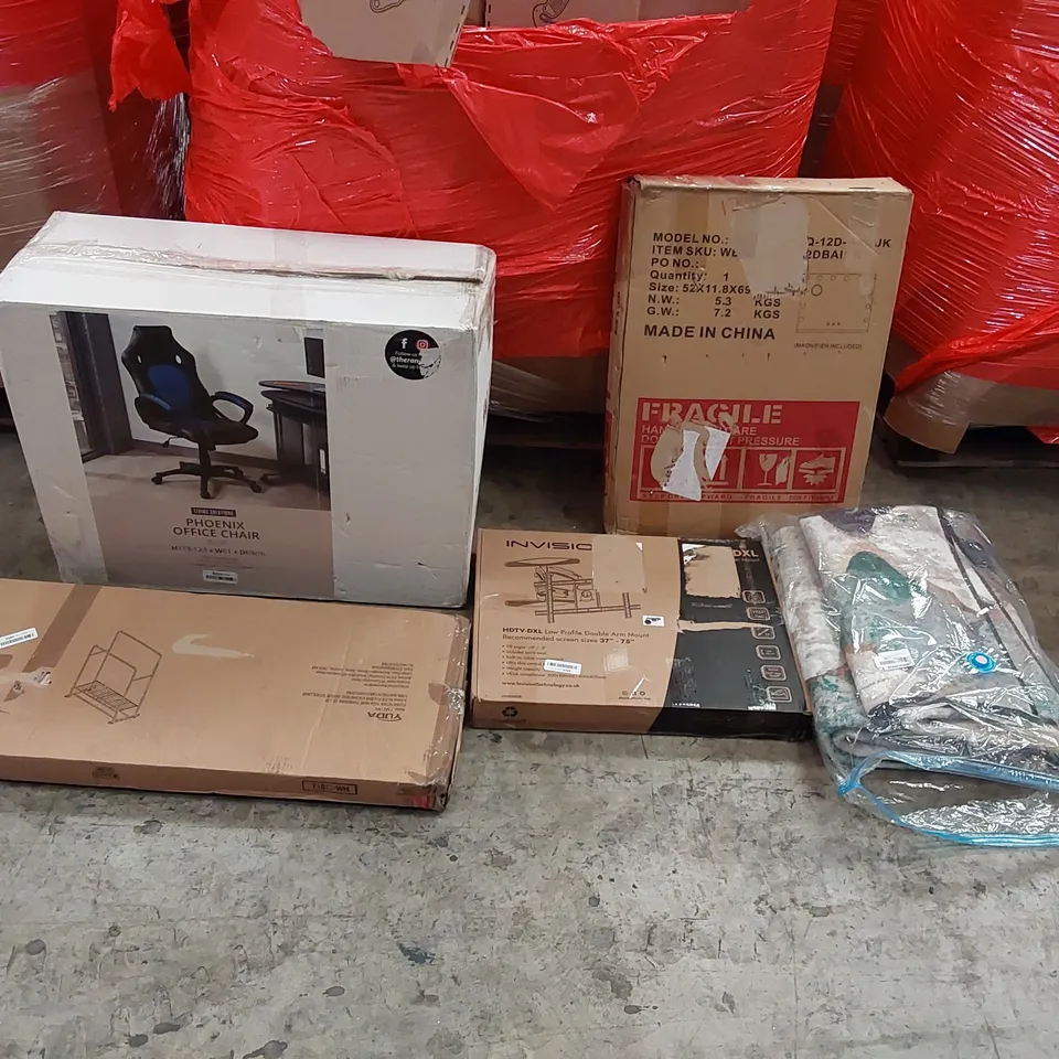 PALLET OF ASSORTED ITEMS INCLUDING: PHOENIX OFFICE CHAIR, CLOTHES RAIL, HOLLYWOOD MIRROR, LARGE RUG, TV WALL MOUNT