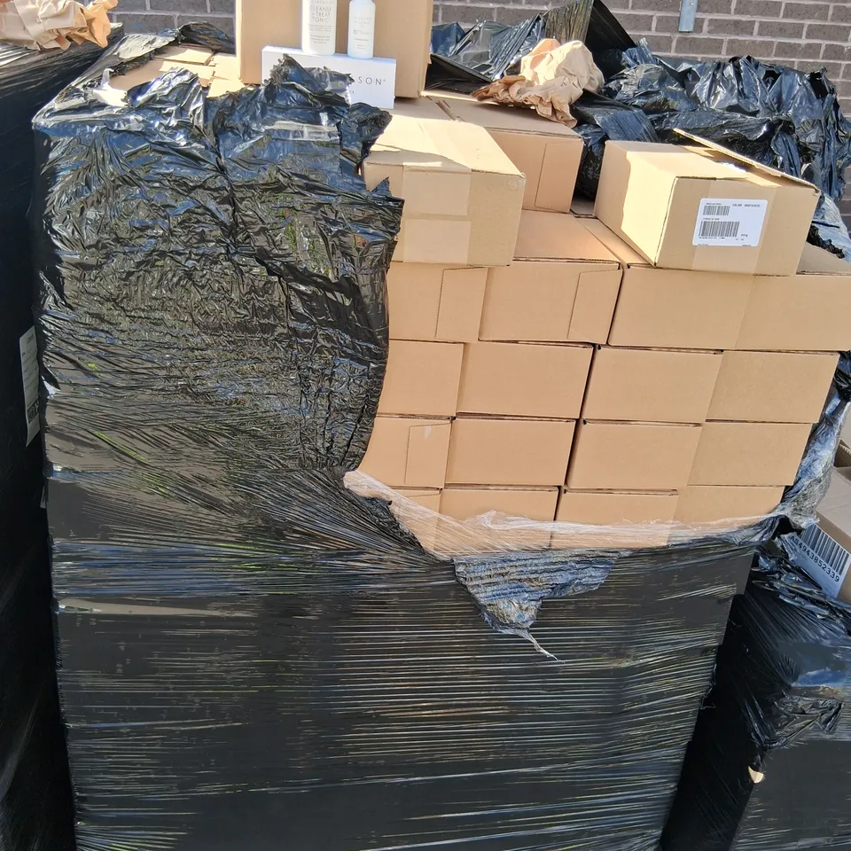 PALLET OF APPROXIMATELY 330 OLIVIERE WILSON THREE PIECE SETS TO INCLUDE; MICRONEEDLING ROLLER, CLEANSE AND TREAT TONIC AND SANITISING SPRAY