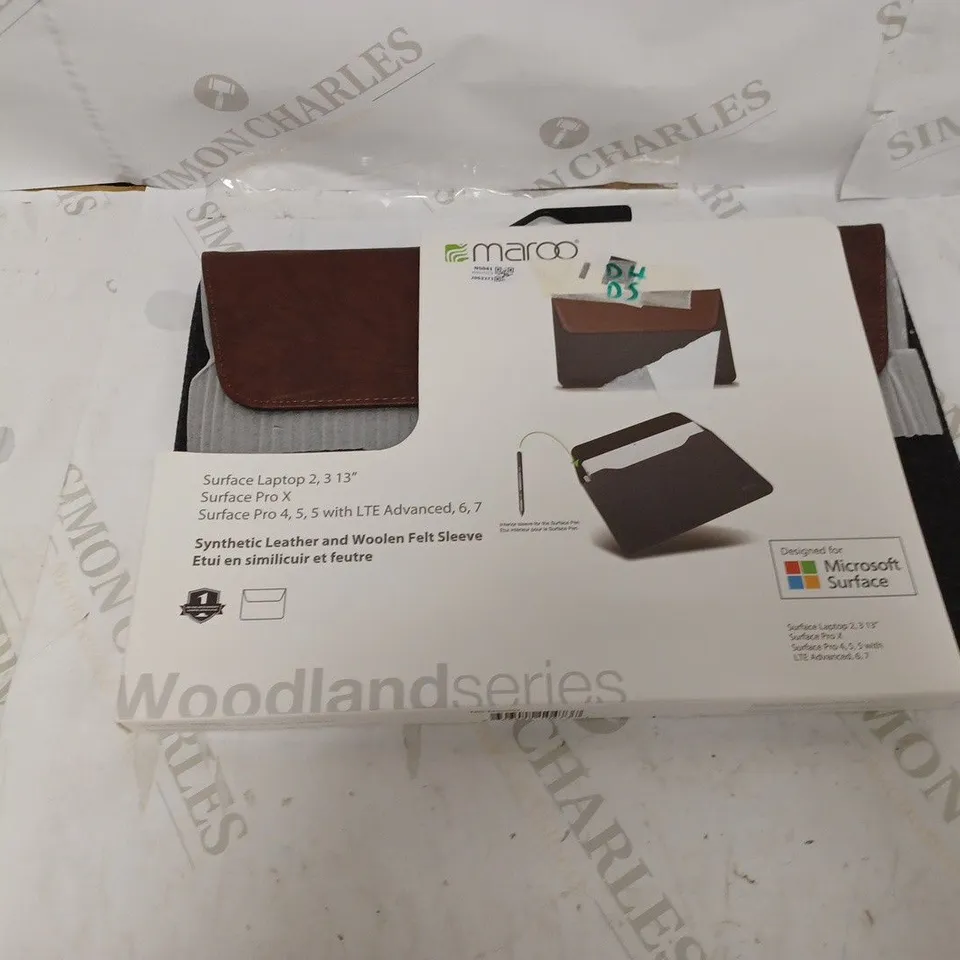 MARCO WOODLAND SERIES LAPTOP SLEEVE 