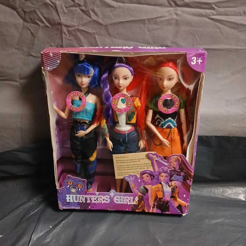 HUNTER'S GIRL FASHION DOLLS – SET OF 3 (BOXED)