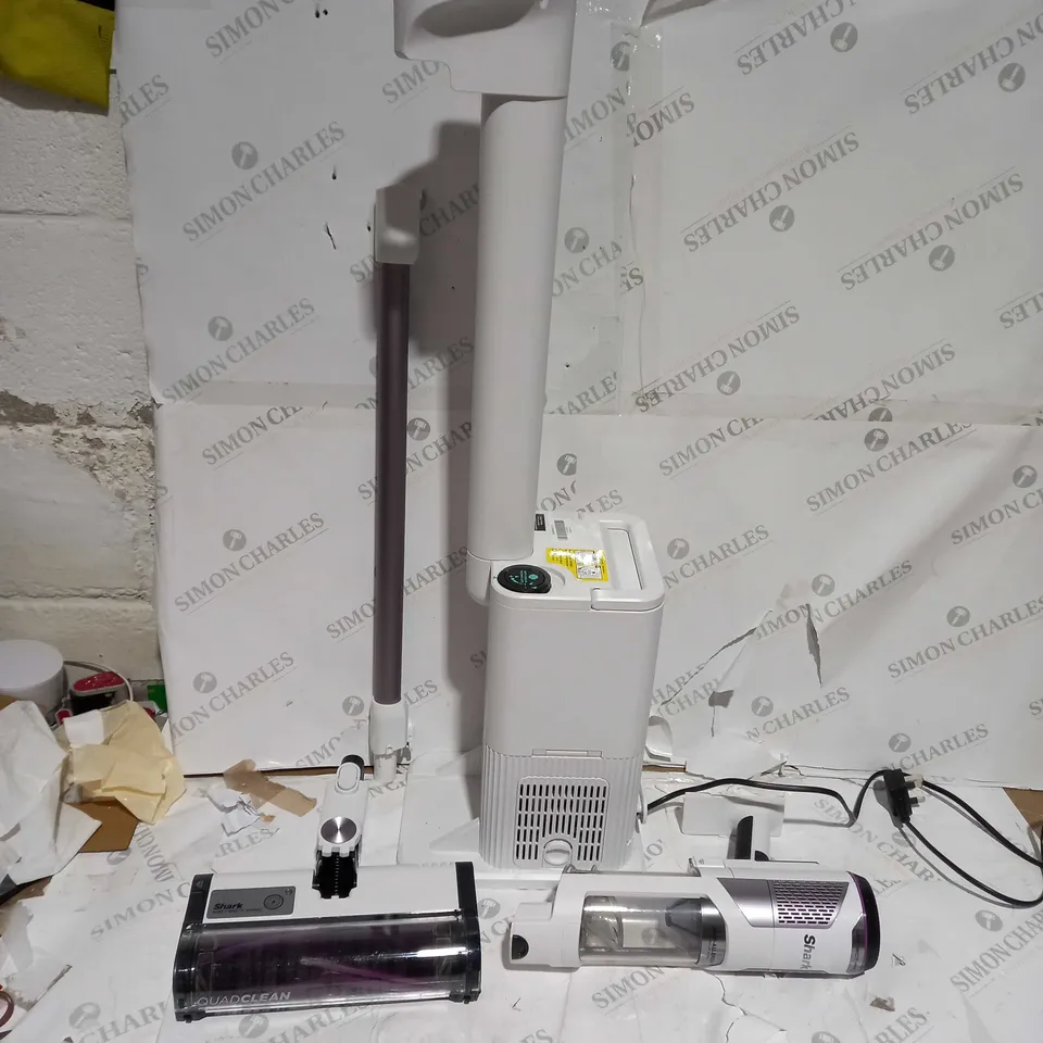 SHARK DETECT PRO 1.3L AUTO EMPTY VACUUM CLEANER IW3510UK