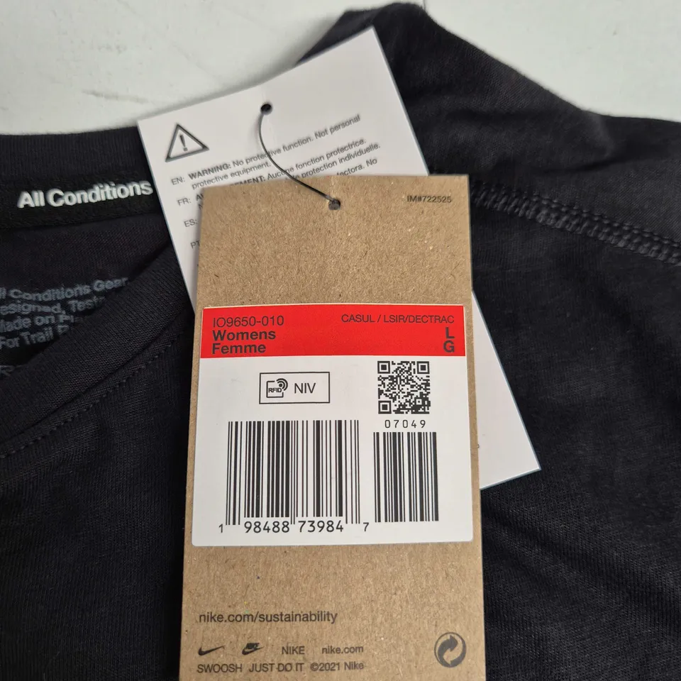 NIKE ACG ALL CONDITIONS GEAR WOMEN'S T‑SHIRT – BLACK (SIZE LG)