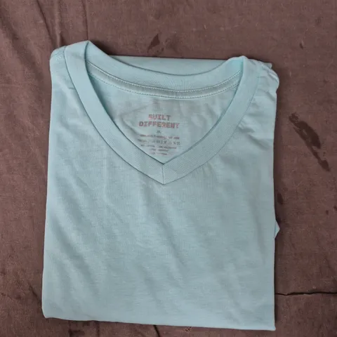 RIVER GREEN V-NECK T-SHIRT – XL