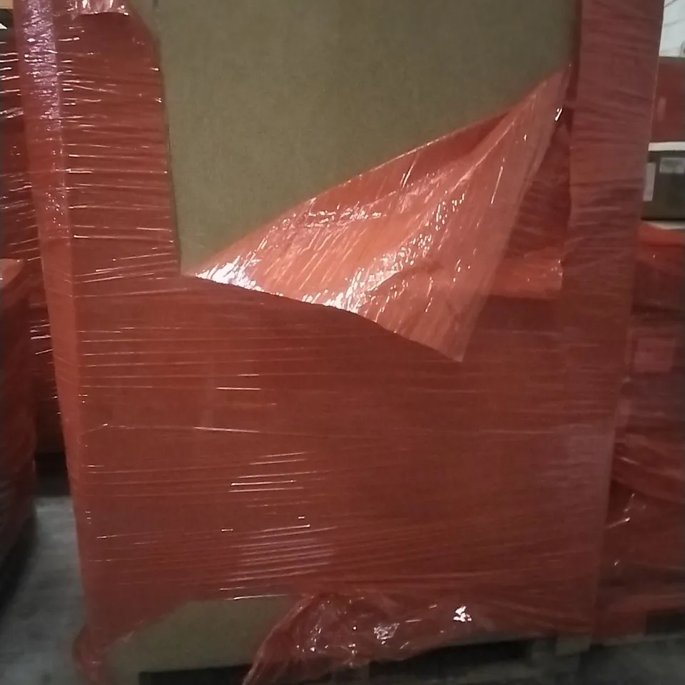 PALLET OF ASSORTED ITEMS TO INCLUDE; RUG